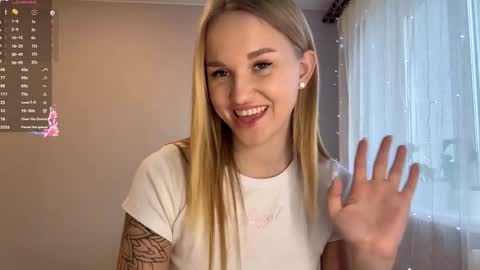 Mia online show from 12.02.25