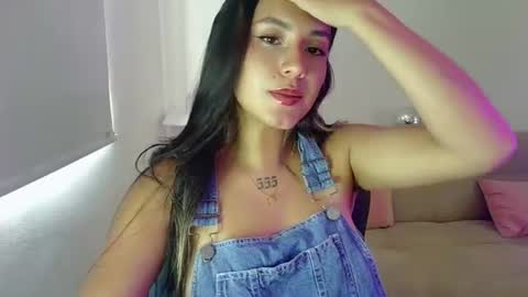 Snapshot of lia_14_ chatting on 07.18.26 Lia online show from 07.18.26