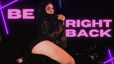 Snapshot of lia_ass chatting on 02.11.25 Liss 3 online show from 02.11.25