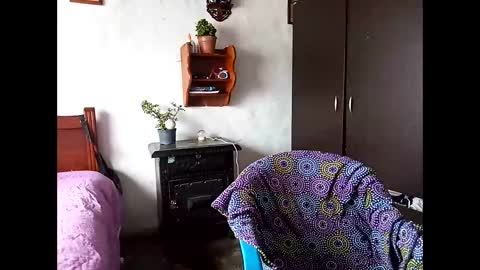 Snapshot of lia_hottie chatting on 02.06.25 Lia online show from 02.06.25