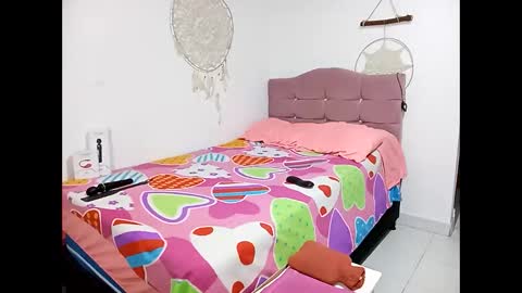 Lia online show from 04.15.26