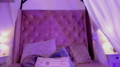 Lia online show from 11.13.25