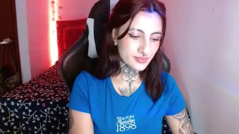 lia spicy   ig online show from 10.10.25