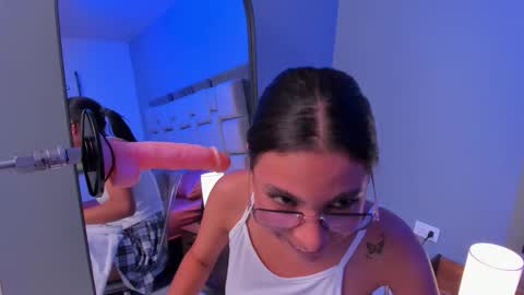 Snapshot of lia_owenss chatting on 03.17.26 lia_owenss online show from 03.17.26