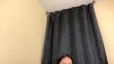 Little Queen Lia  online show from 03.23.26