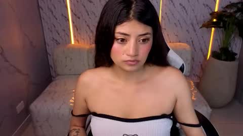 Online 1400 - 2100 online show from 03.25.26