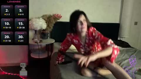 lia_reyn online show from 09.28.25