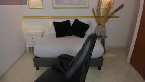 Lia  online show from 01.06.26