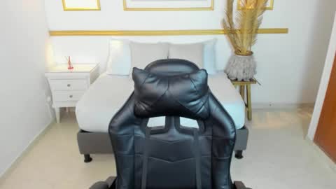 Lia  online show from 02.06.26