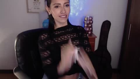 Laura online show from 12.13.24