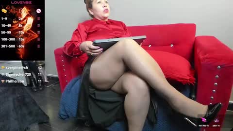 Lia Taylor online show from 02.07.25