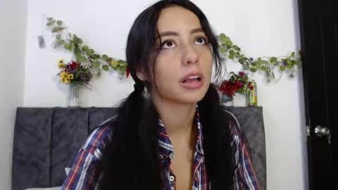 Snapshot of liaa_cute_ chatting on 01.30.25 lia online show from 01.30.25