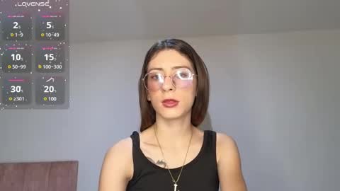 Snapshot of liaaa___ chatting on 12.30.24 Lia online show from 12.30.24