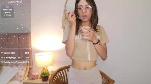 Snapshot of liaaa___ chatting on 01.17.25 Lia online show from 01.17.25