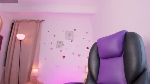 liaa moretzz online show from 04.18.26