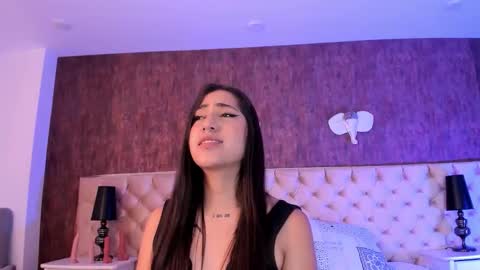 liaa turner  online show from 10.02.25