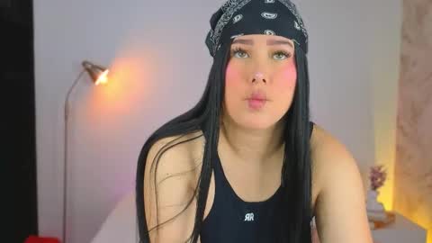 Lia Cox online show from 01.07.26