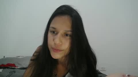 Snapshot of liadulce_ chatting on 01.08.25 Lia online show from 01.08.25