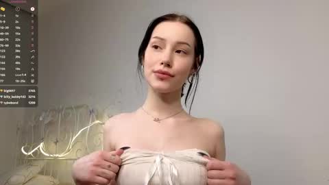 Snapshot of liaglamour chatting on 03.02.25 Lia online show from 03.02.25