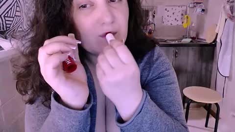 miss Lia  colection for travel online show from 10.30.25