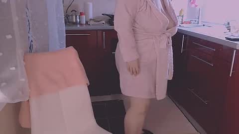 miss Lia  colection for travel online show from 04.04.26