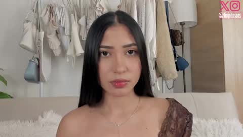 Lia Johnsons online show from 05.24.26