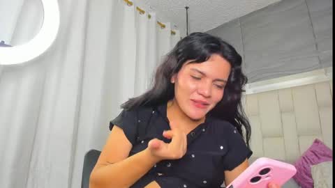Snapshot of liakalifa chatting on 05.19.26 Lia online show from 05.19.26