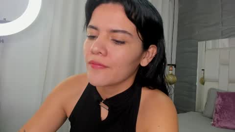 Snapshot of liakalifa chatting on 05.30.26 Lia online show from 05.30.26
