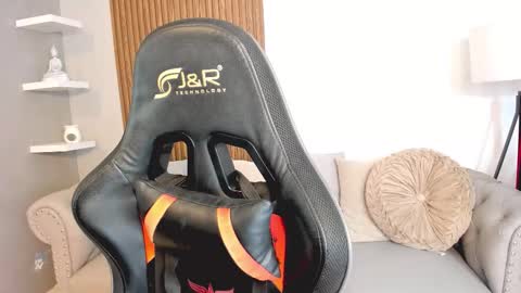 Liam Collins online show from 11.22.25