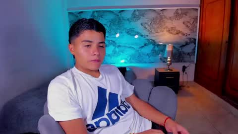 Snapshot of liam_dustin chatting on 04.17.26 Liam online show from 04.17.26