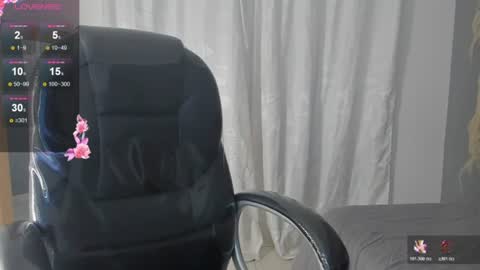 Snapshot of liam_fox7 chatting on 07.07.26 Liam online show from 07.07.26