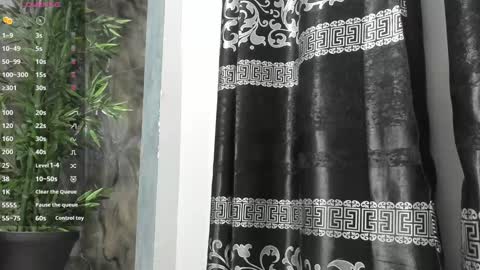 LIAM KLEIN online show from 01.10.25