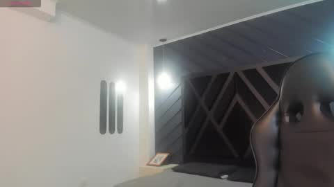 LIAM KLEIN online show from 11.12.25