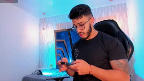 LIAM KLEIN online show from 11.24.25