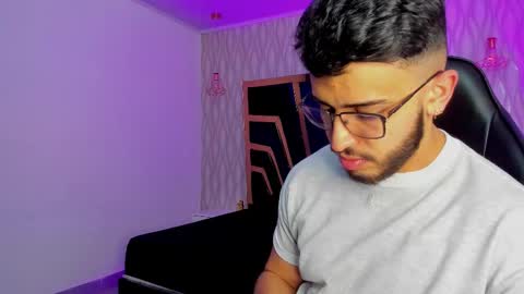 LIAM KLEIN online show from 02.17.26