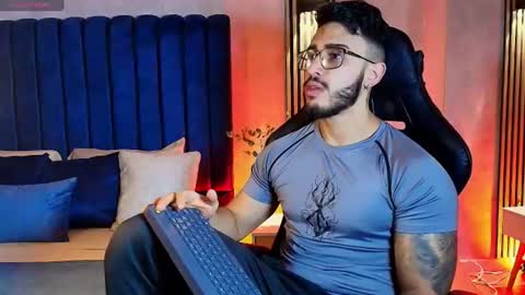 Snapshot of liam_kleiin chatting on 07.15.26 LIAM KLEIN online show from 07.15.26