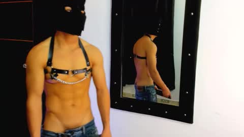 liam_knight online show from 11.02.25