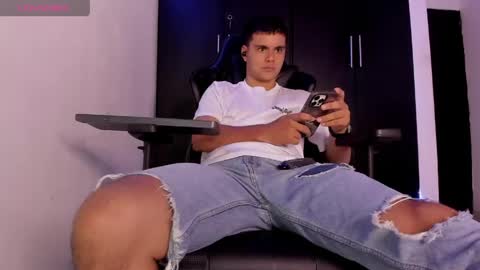 Snapshot of liam_mateo_ chatting on 05.13.26 Liam online show from 05.13.26