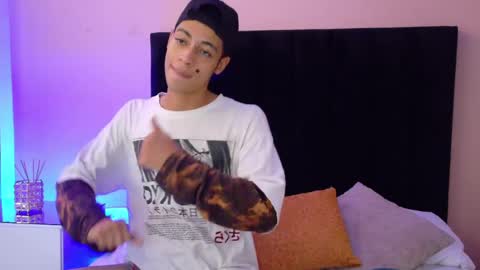 Snapshot of liam_mercurio chatting on 05.15.26 Liam Mercury online show from 05.15.26
