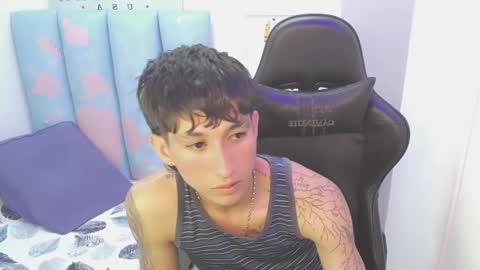 Snapshot of liam_play chatting on 05.19.26 LIAM online show from 05.19.26