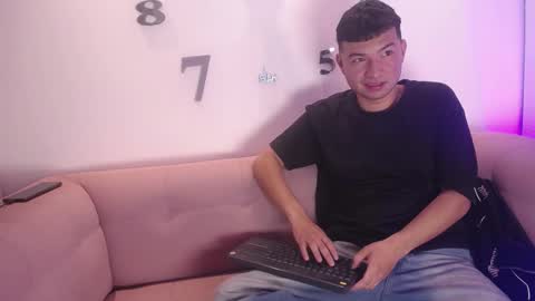 Liam  online show from 02.06.26