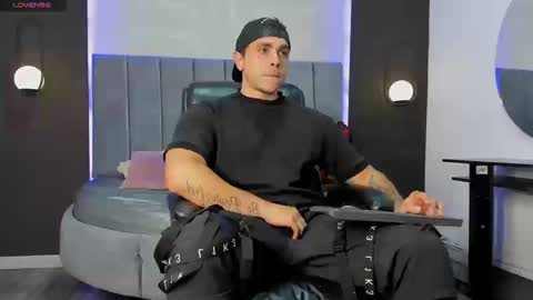 Liam online show from 09.12.25