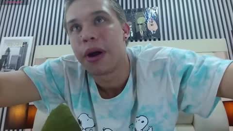 Snapshot of liam_york chatting on 12.02.25 liam_york online show from 12.02.25