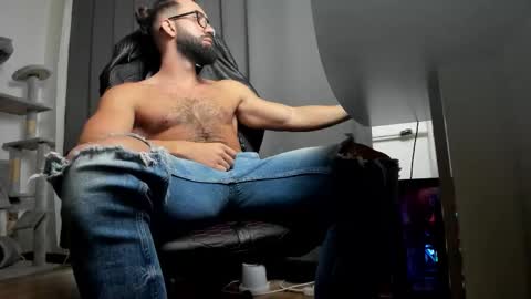 Liam online show from 11.08.25