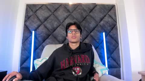 Snapshot of liamkron chatting on 05.20.26 Liam twink big dick online show from 05.20.26