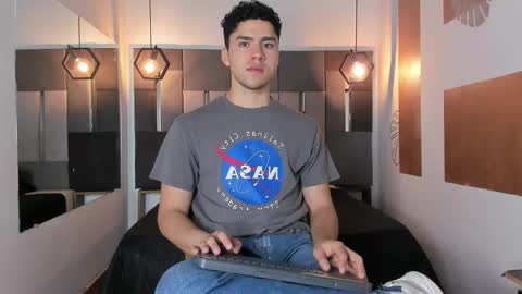 Snapshot of liamnovak chatting on 03.04.26 Liam online show from 03.04.26