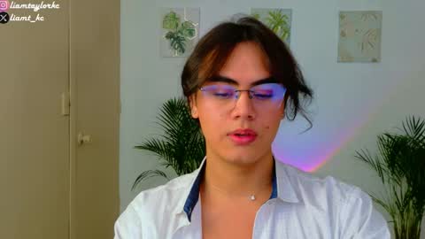Snapshot of liamtaylor_ chatting on 12.03.25 Tell me Liam online show from 12.03.25