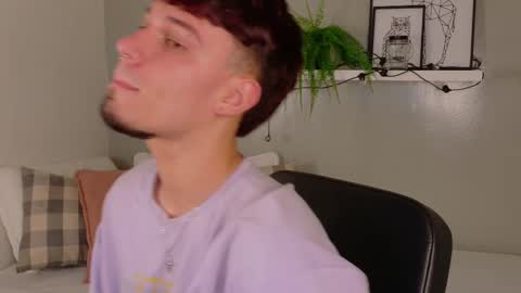 Snapshot of liamthunder05_ chatting on 10.09.25 Liam Thunder online show from 10.09.25