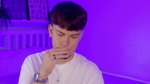 Snapshot of liamthunder05_ chatting on 10.10.25 Liam Thunder online show from 10.10.25