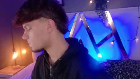 Snapshot of liamthunder05_ chatting on 11.19.25 Liam Thunder online show from 11.19.25